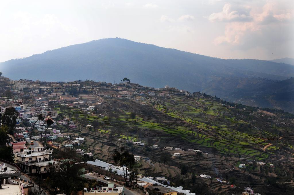 Hotel Sunita Almora Exterior photo